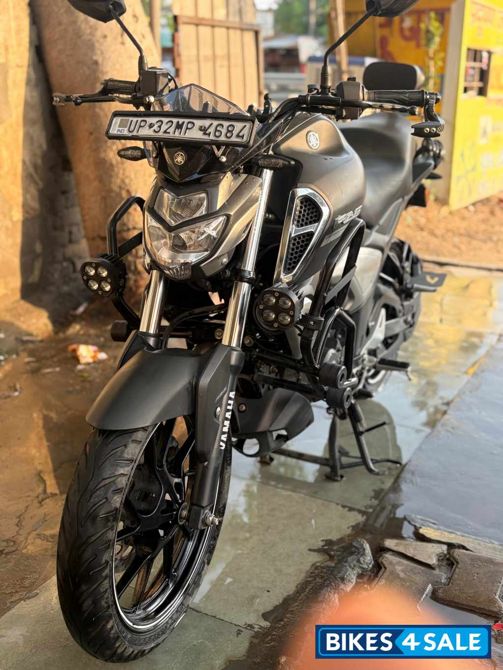 Matt Black Yamaha FZ-S FI V3