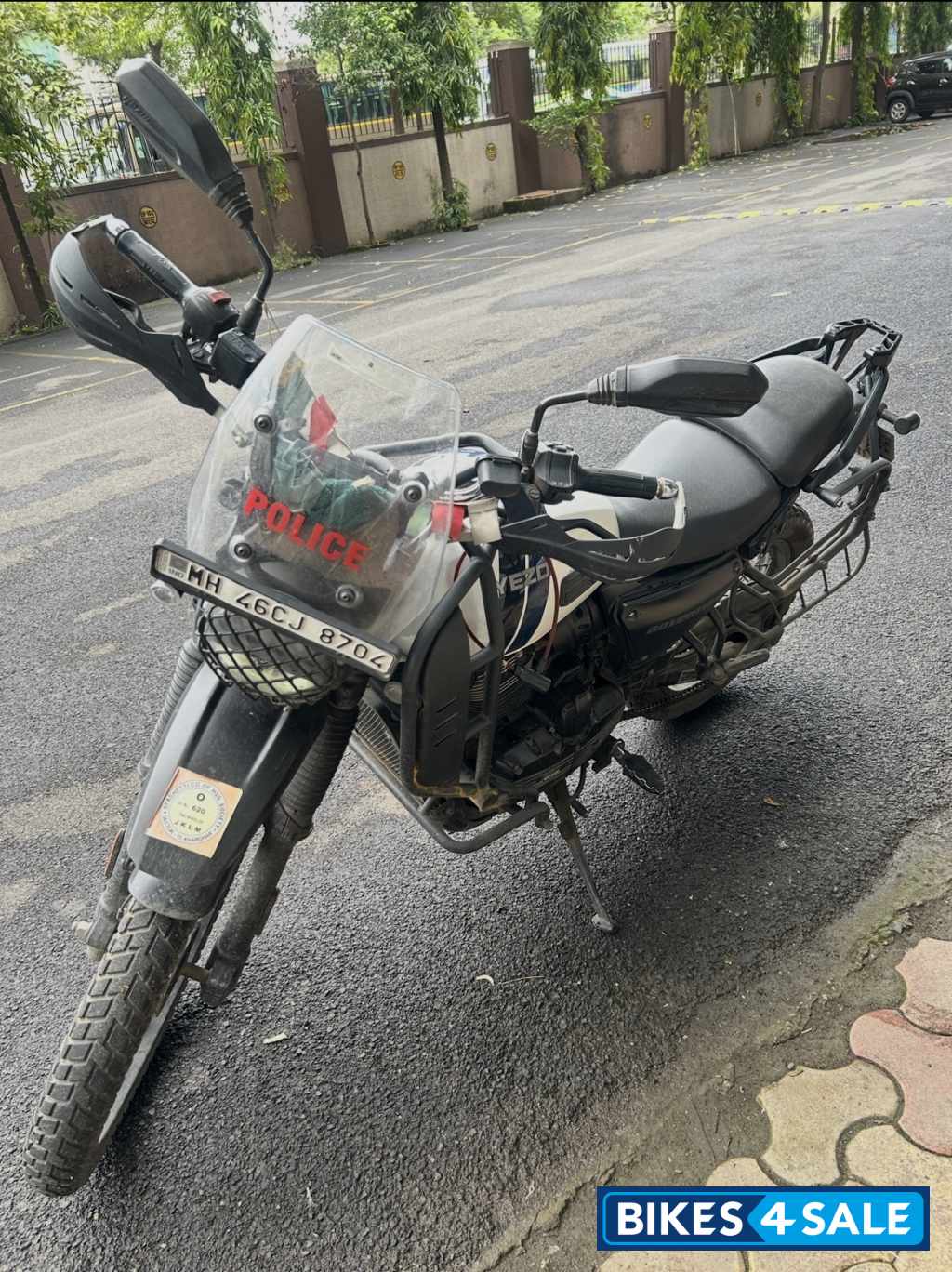 Gloss Whiteout Yezdi Adventure Gloss