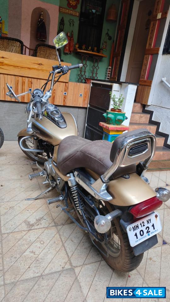 Bajaj Avenger Cruise 220