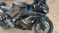 Black Yamaha YZF R15 V3