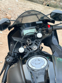 Black Yamaha YZF R15 V3