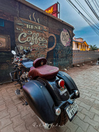 Astral Black Royal Enfield Super Meteor 650