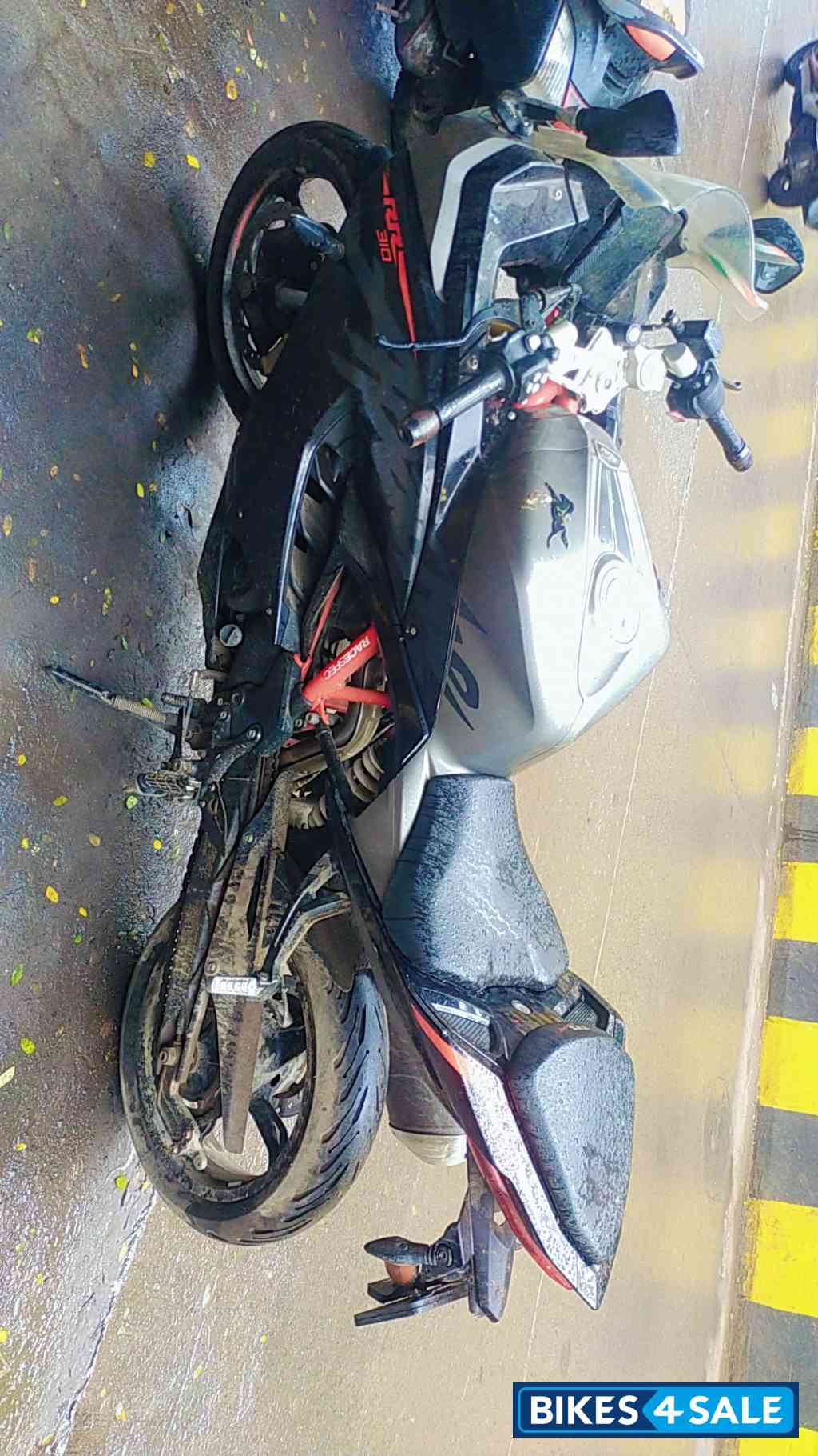 TVS Apache RR 310 TVS Apache RR 310