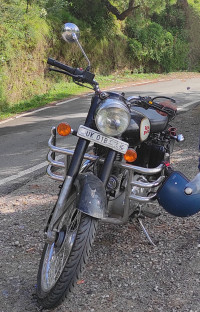 Black Royal Enfield Classic 350