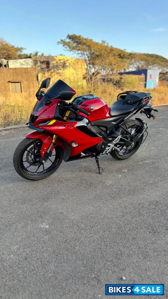 Metallic Red ♥️ Yamaha R15 V4