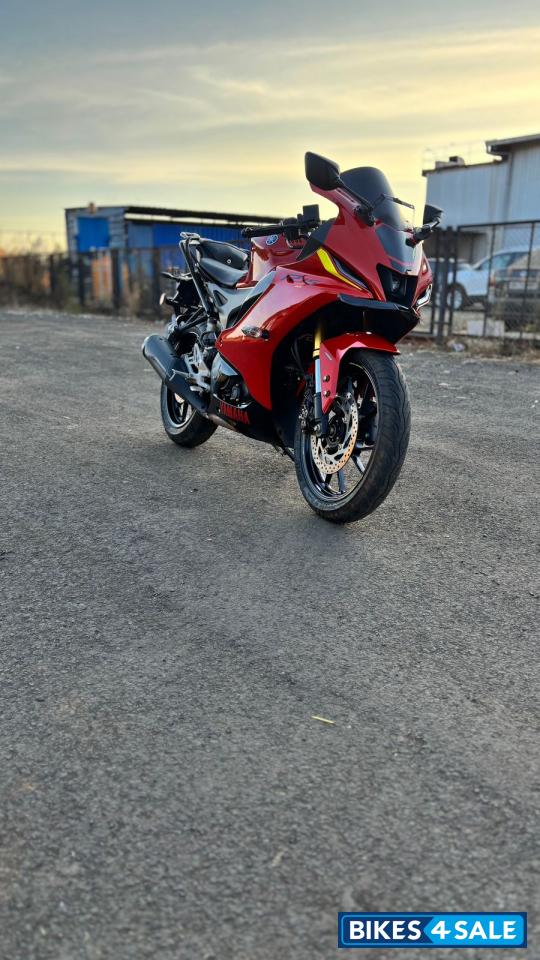 Metallic Red ♥️ Yamaha R15 V4
