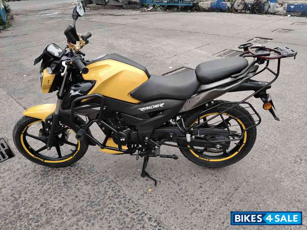 Yellow TVS Raider Split Seat