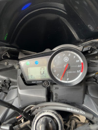 Black,golden Yamaha YZF R15