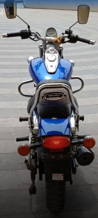 Blue Bajaj Avenger 220 DTS-i