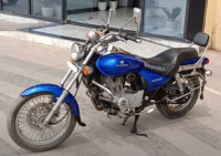 Blue Bajaj Avenger 220 DTS-i