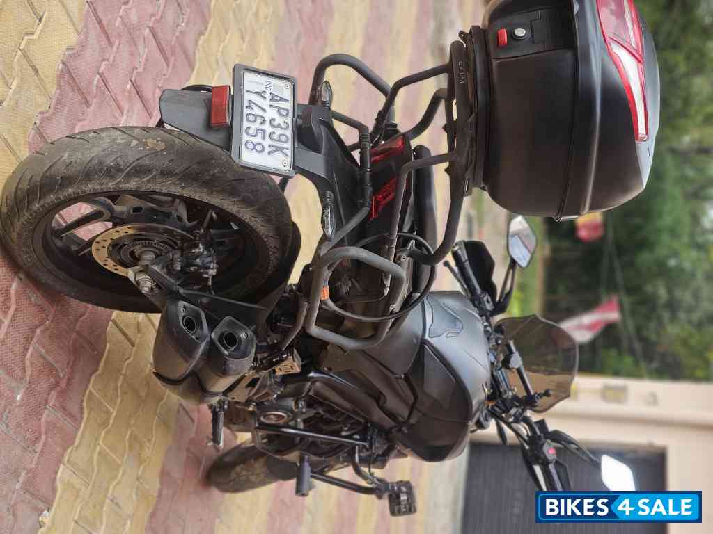 Bajaj Dominar 400 ABS BS6