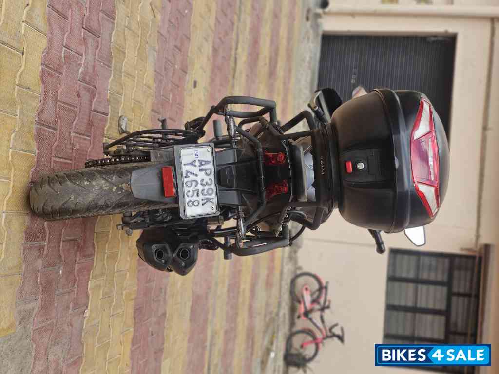Bajaj Dominar 400 ABS BS6