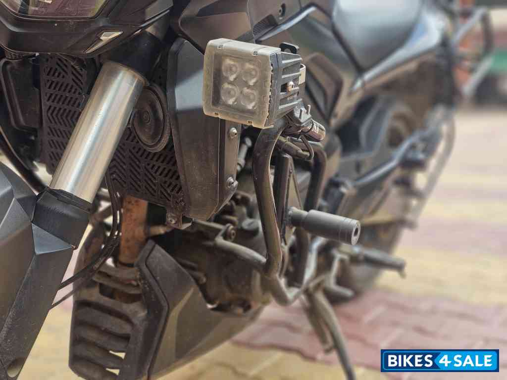 Bajaj Dominar 400 ABS BS6