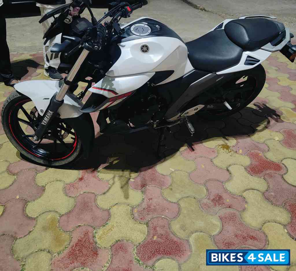 Yamaha FZS 25