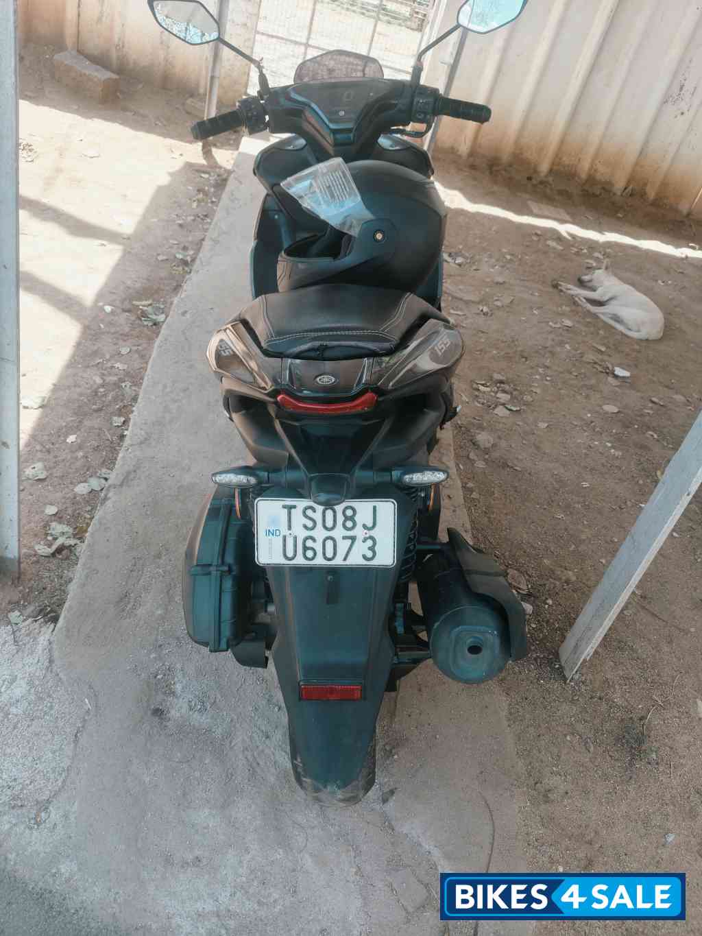 Black Yamaha Aerox 155