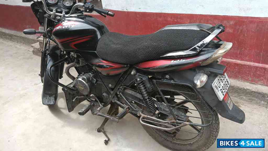 Red Black Bajaj Discover 125