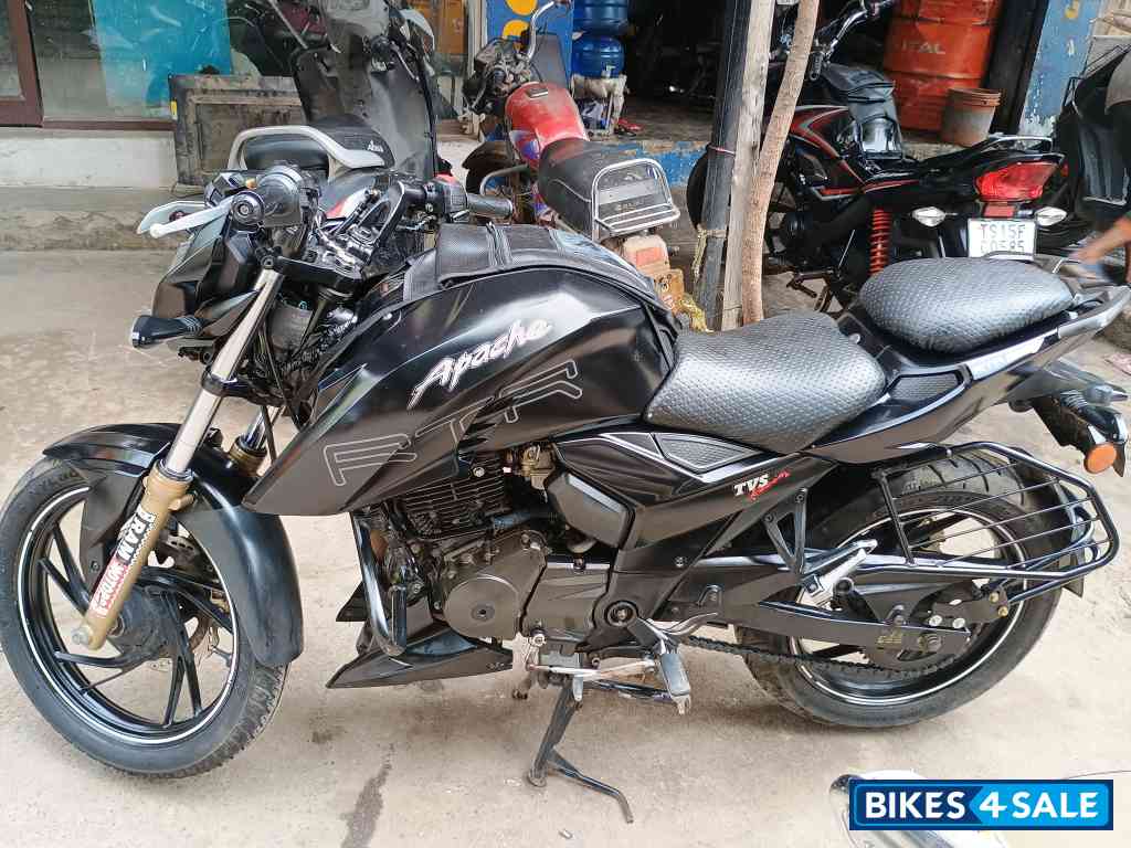 TVS Apache RTR 200 4V