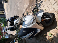 Pearl White Hero Destini 125