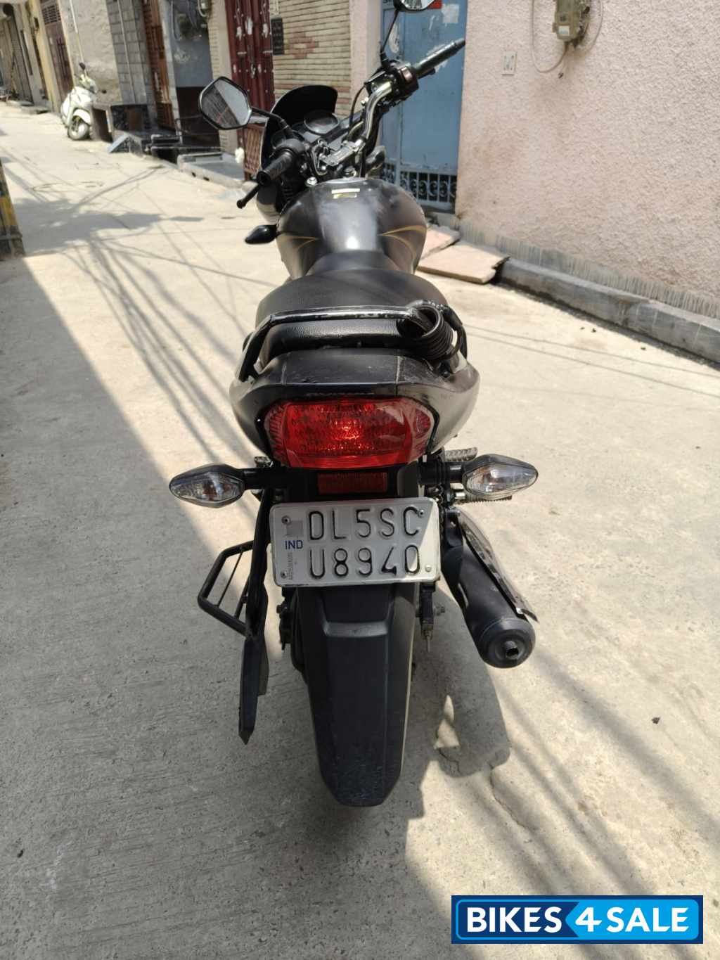 Black Honda Shine 125 Disc