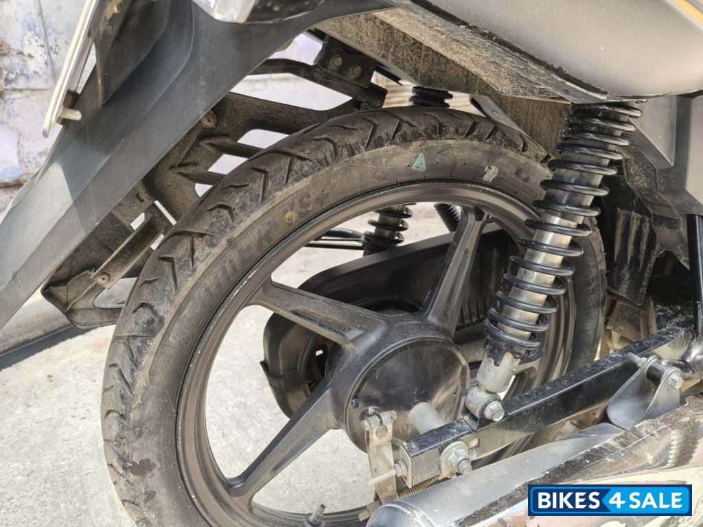 Black Honda Shine 125 Disc