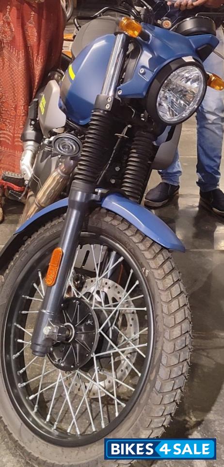 Royal Enfield Scram 411