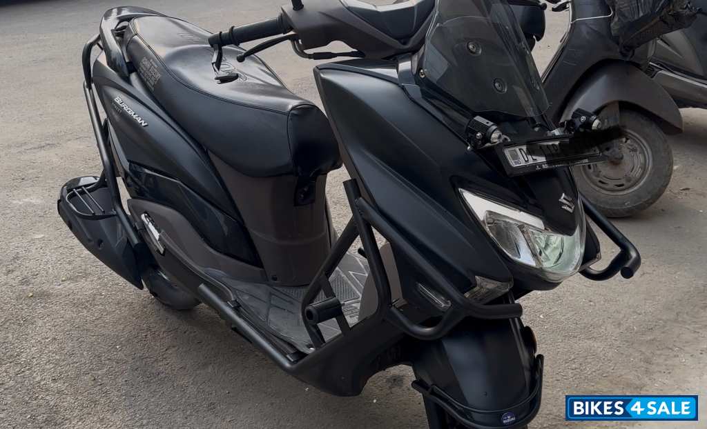 Suzuki Burgman Street Ride Connect Edition
