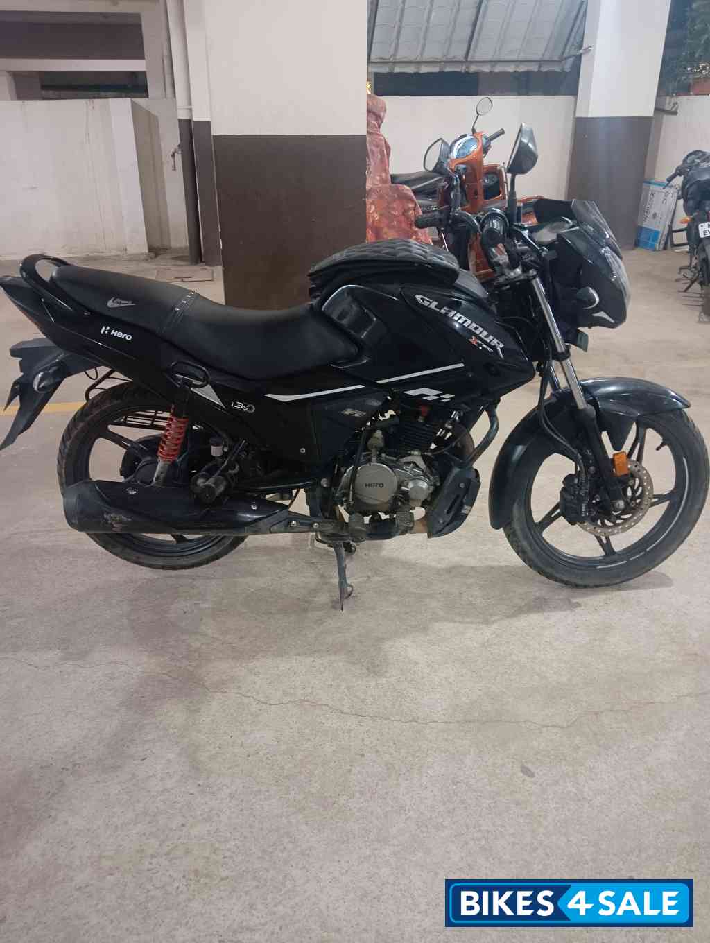 Black Hero Glamour Xtec