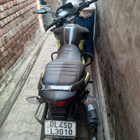 Black &green Honda SP125