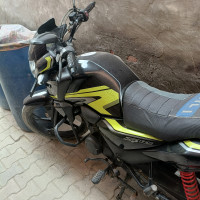 Black &green Honda SP125