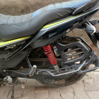 Black &green Honda SP125