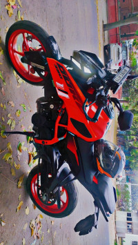 Orange KTM Duke 390 2024