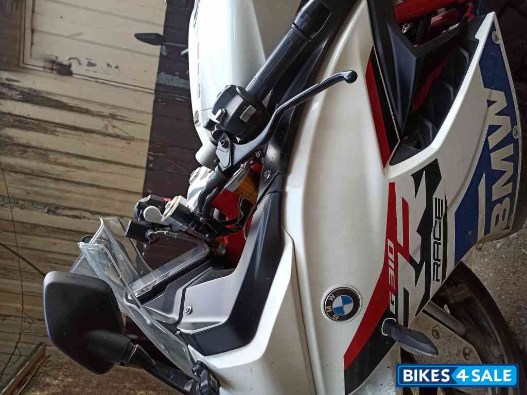 White BMW G 310 RR