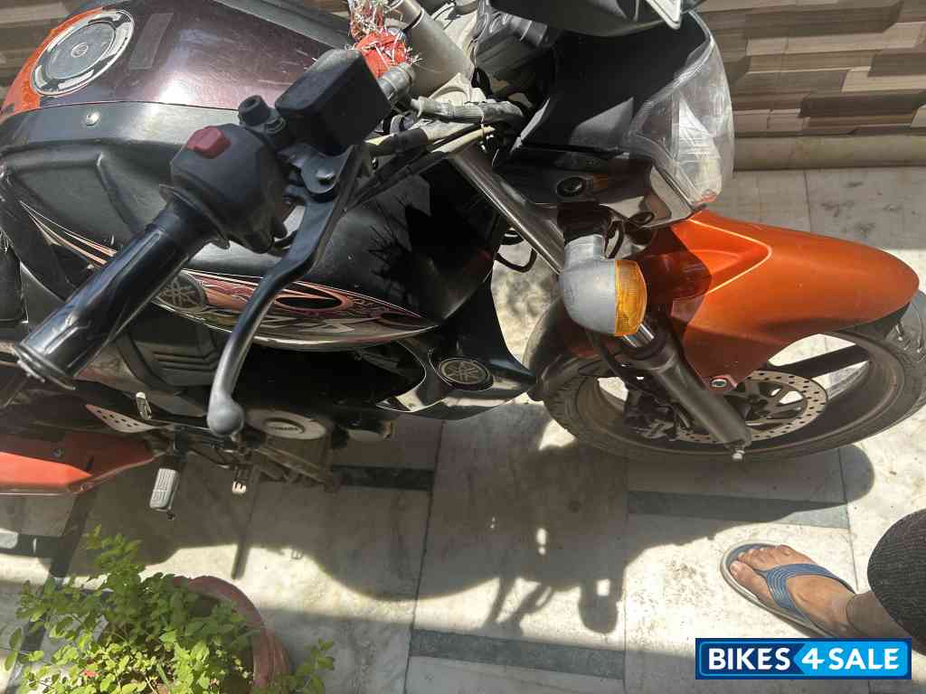 Yamaha FZ-S Yamaha FZ-S