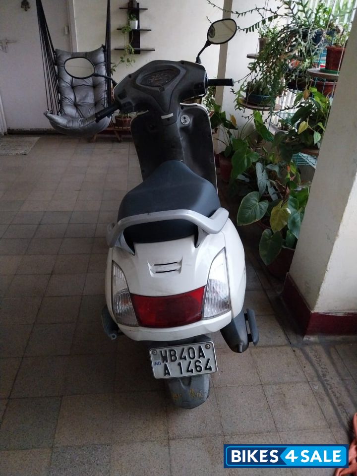 White Honda Activa