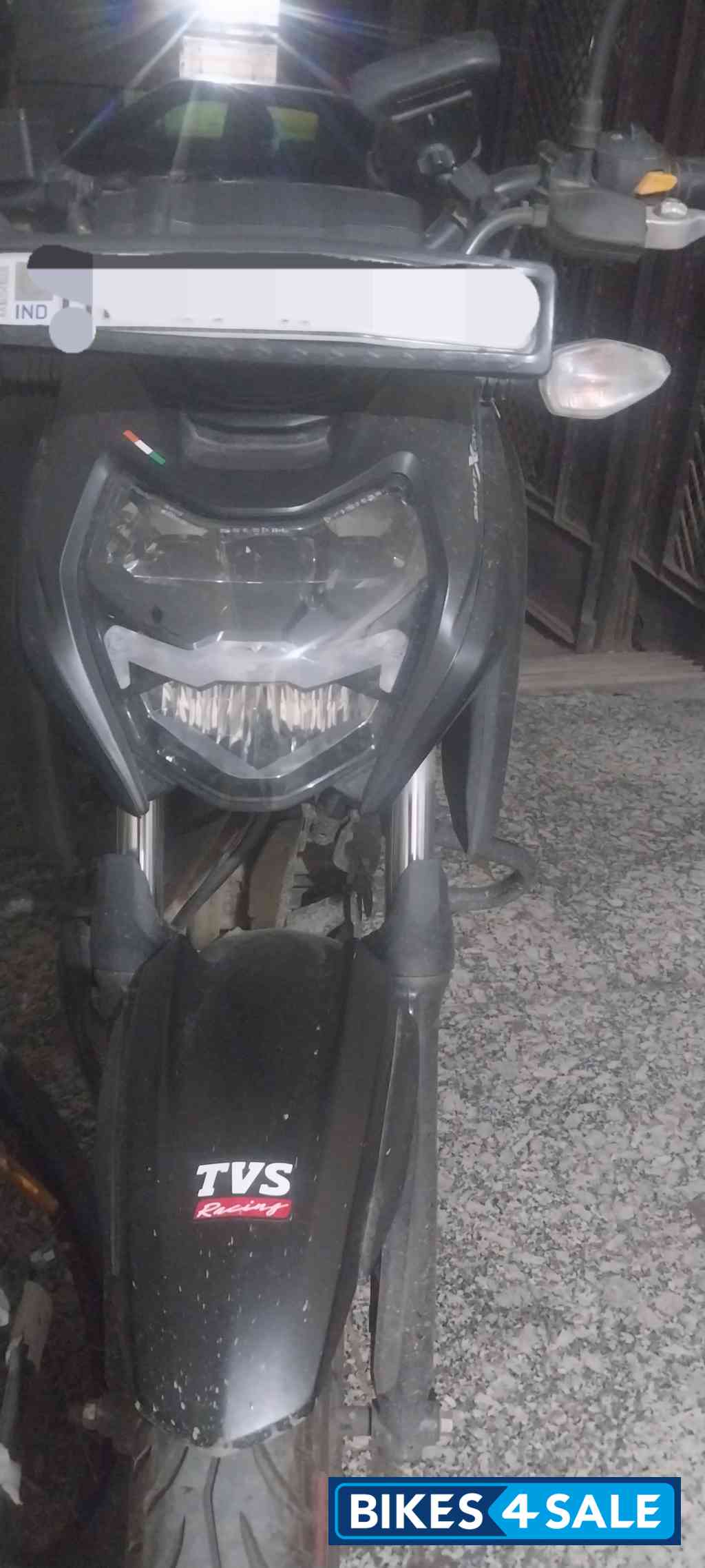 TVS Apache RTR 160 4V