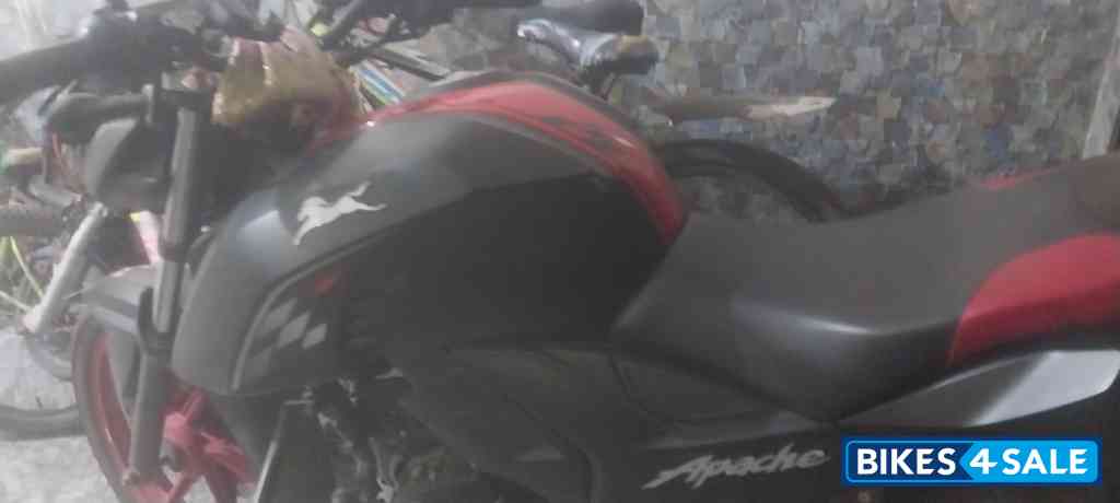 TVS Apache RTR 160 4V