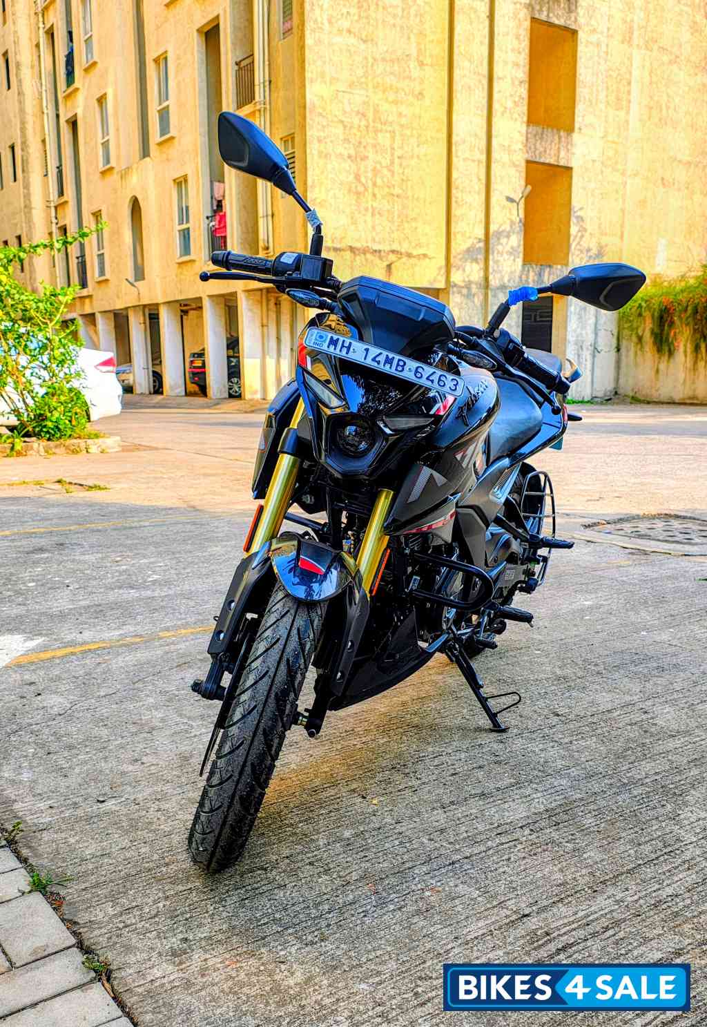 Bajaj Pulsar N160 Dual Channel ABS