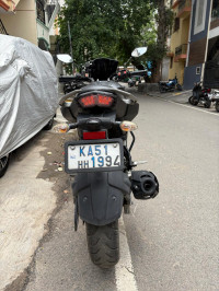 Black Yamaha FZ25