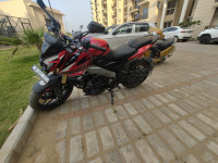 Racing Read Bajaj Pulsar NS400Z