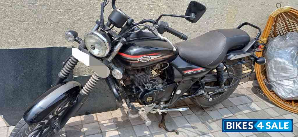 Bajaj Avenger Street 220