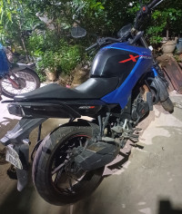 Blue Hero Xtreme 160R