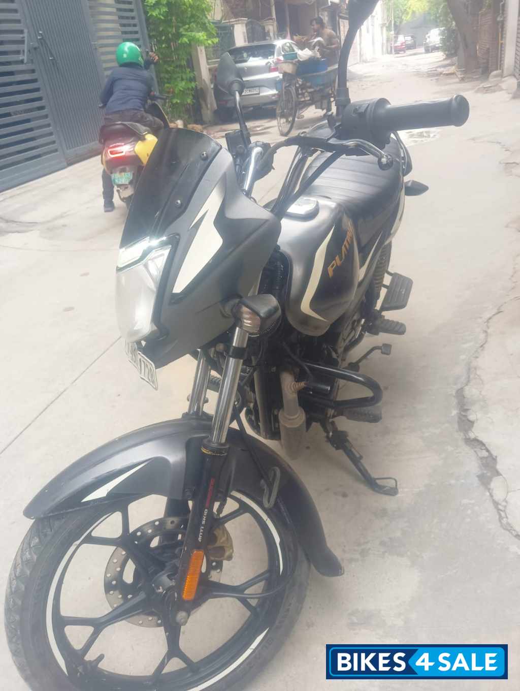 Charcoal Black Met Bajaj Platina ComforTec