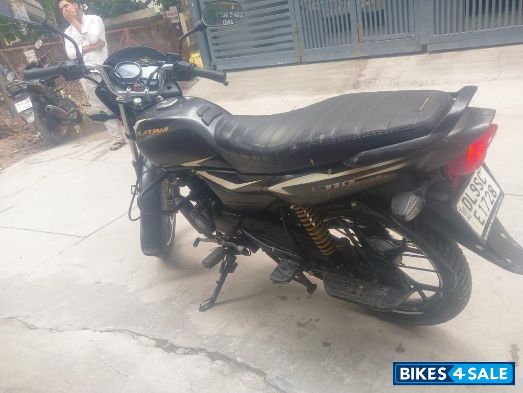 Charcoal Black Met Bajaj Platina ComforTec