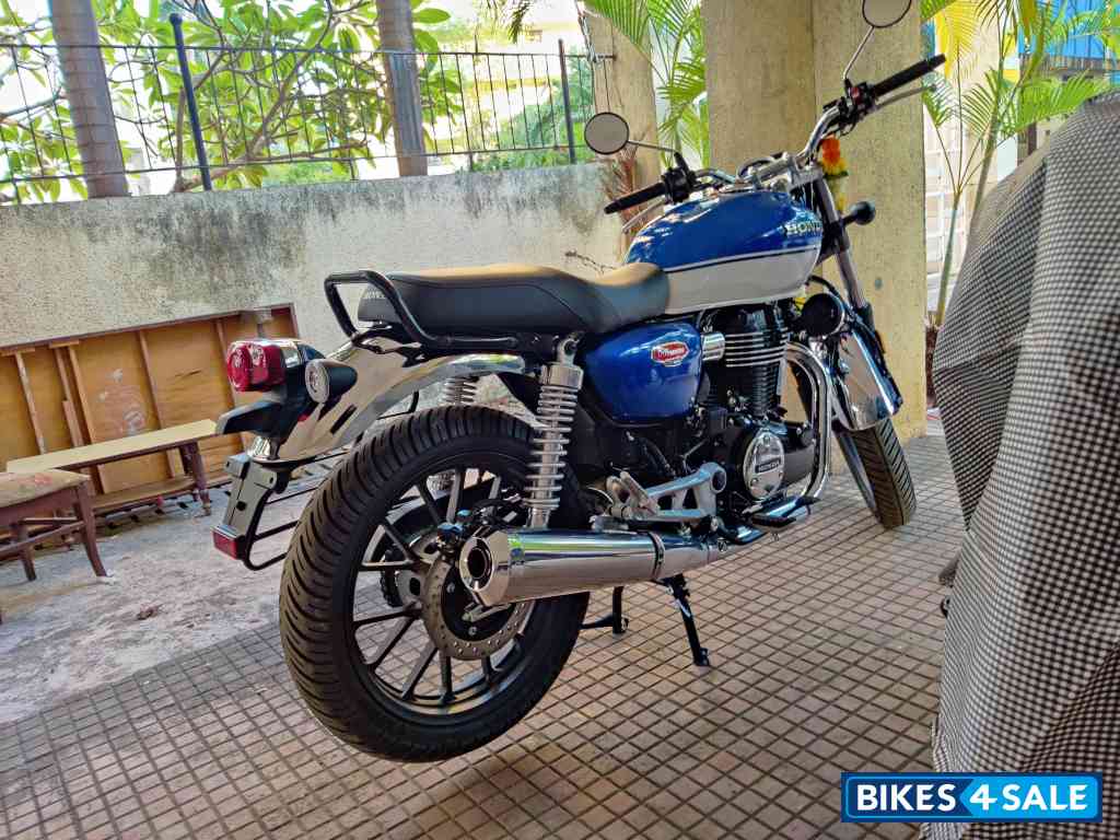 Honda CB350 DLX Pro