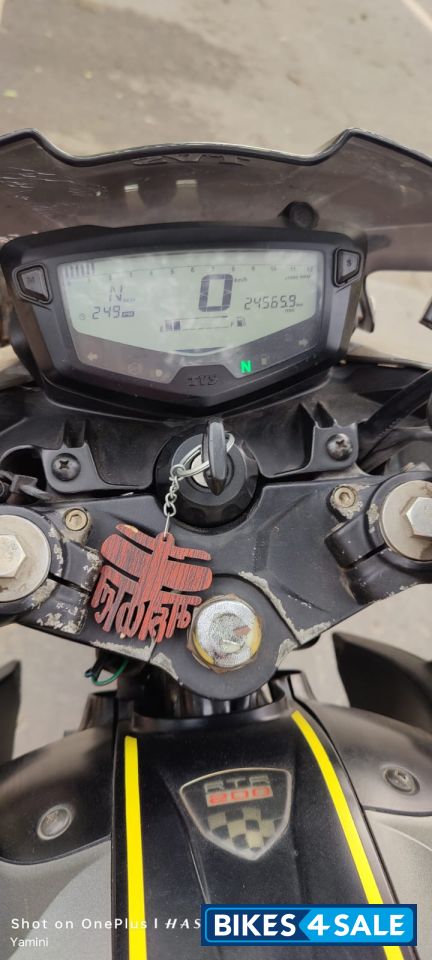 TVS Apache RTR 200 4V Race Edition 2.0