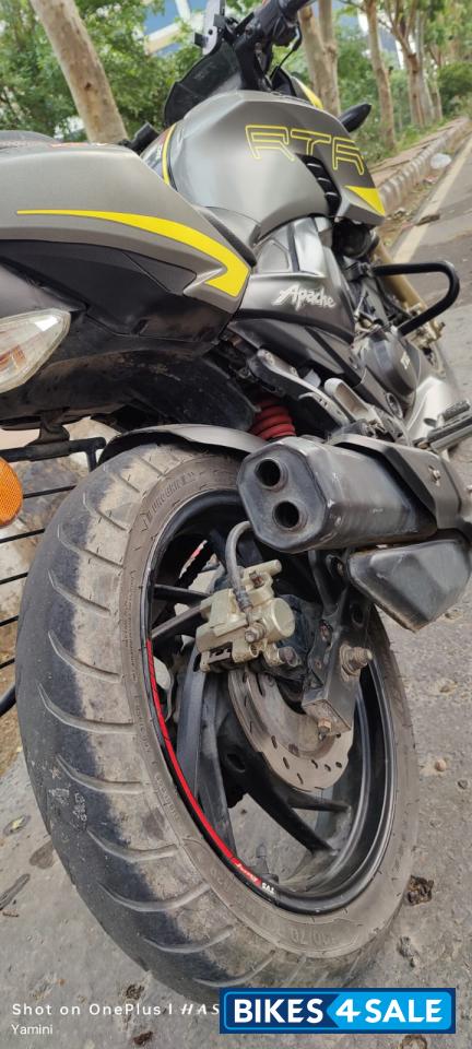 TVS Apache RTR 200 4V Race Edition 2.0