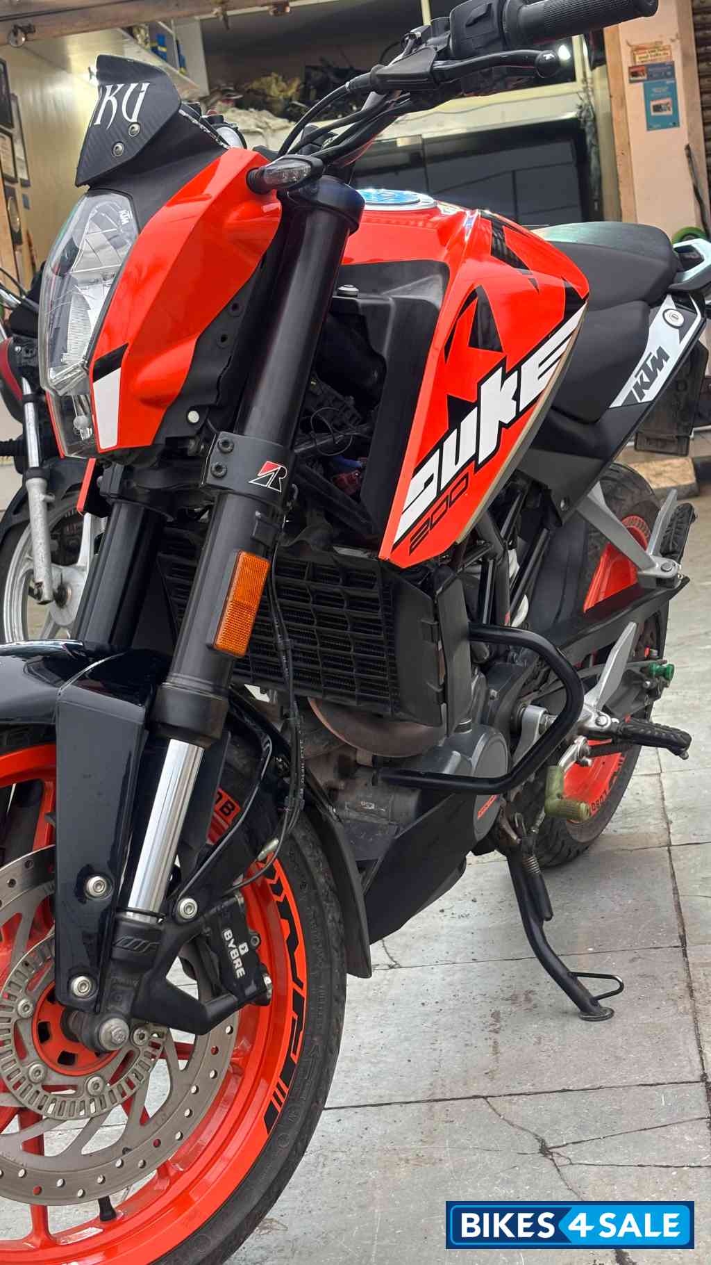 KTM Duke 200