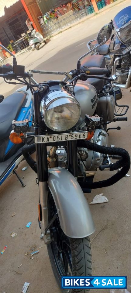 Gunmetalgrey Royal Enfield Classic Gunmetal Grey