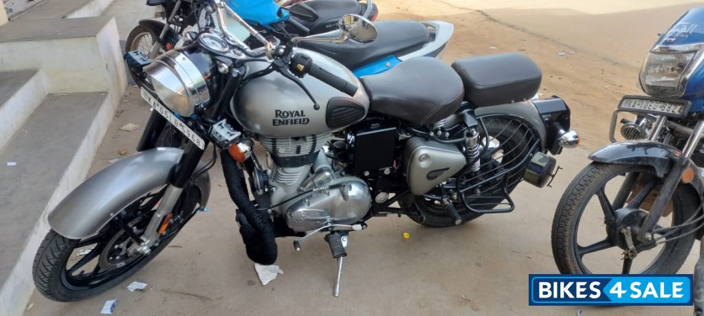 Gunmetalgrey Royal Enfield Classic Gunmetal Grey
