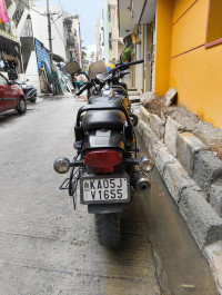 Blue Bajaj Avenger Street 150